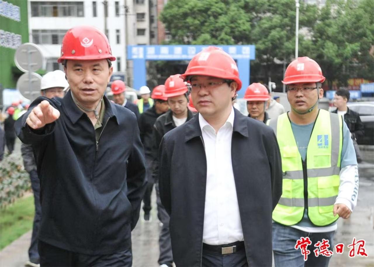 常德市委副书记、市长周振宇带队到常德市第一人民医院联合项目督查安全生产工作